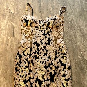 V-Neck Fitted Bodice Short Dress